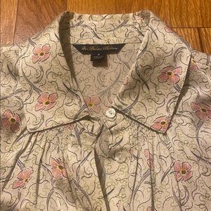 Brooks Brothers Silk Floral Blouse Size 4 NWOT Off White wPink flowers Gorgeous